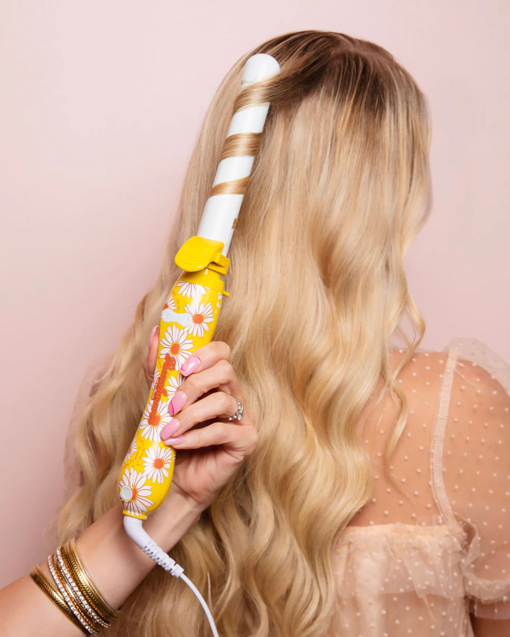 LAST CHANCE! Beachwaver B1 - Just Classically Cassidy Collection