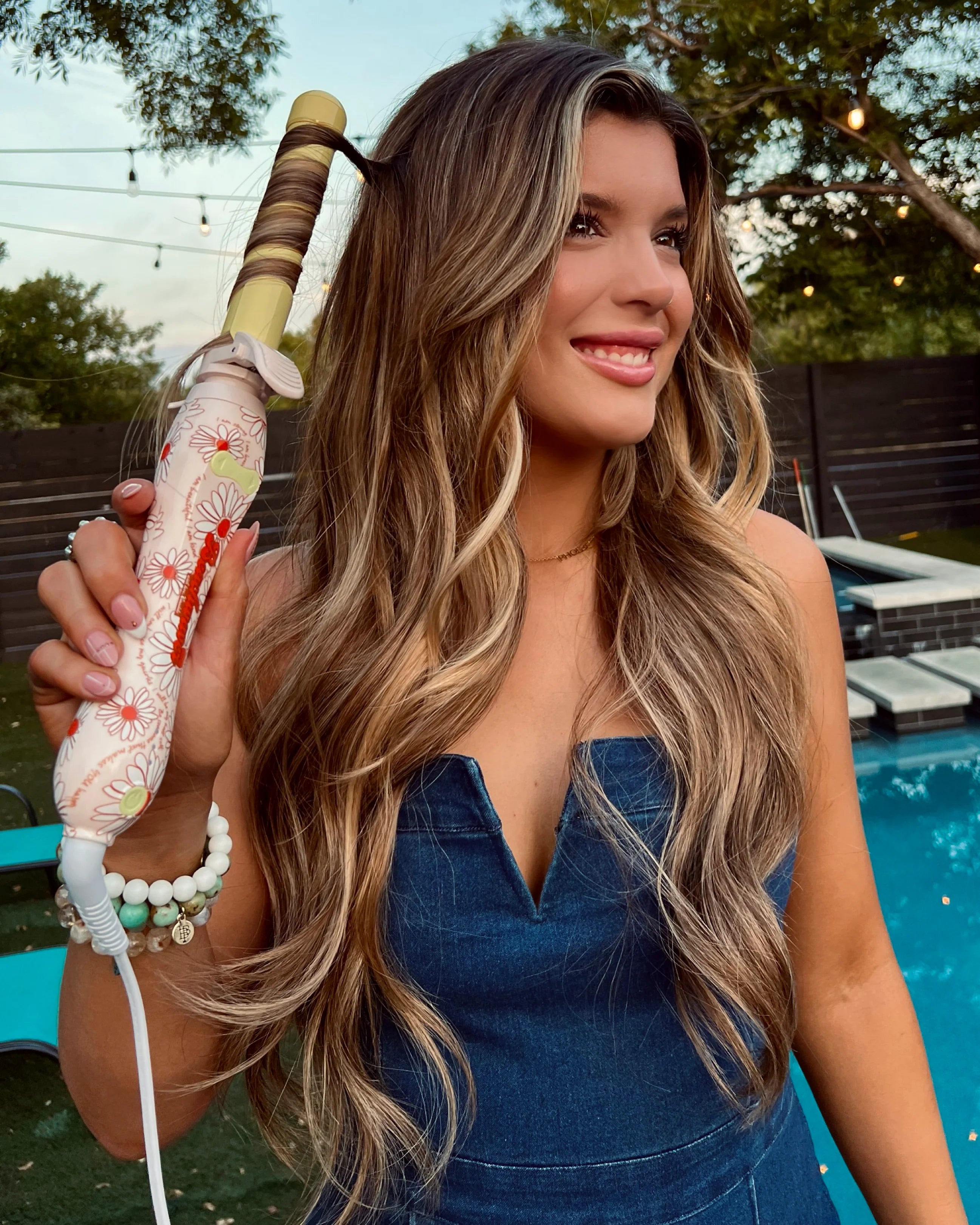 LAST CHANCE! Beachwaver B1 - Just Classically Cassidy Collection